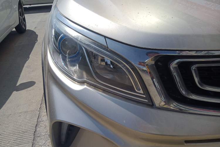 Used Geely Auto Vision X3 2017 1.5L Automatic Luxury Model Right Front Headlight