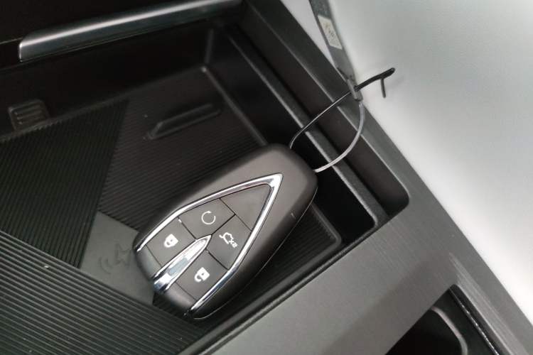 Used CHANGAN CS75 PLUS 2026 Model, Smart Champion Edition 1.5T New Blue Whale Smart Navigation Version