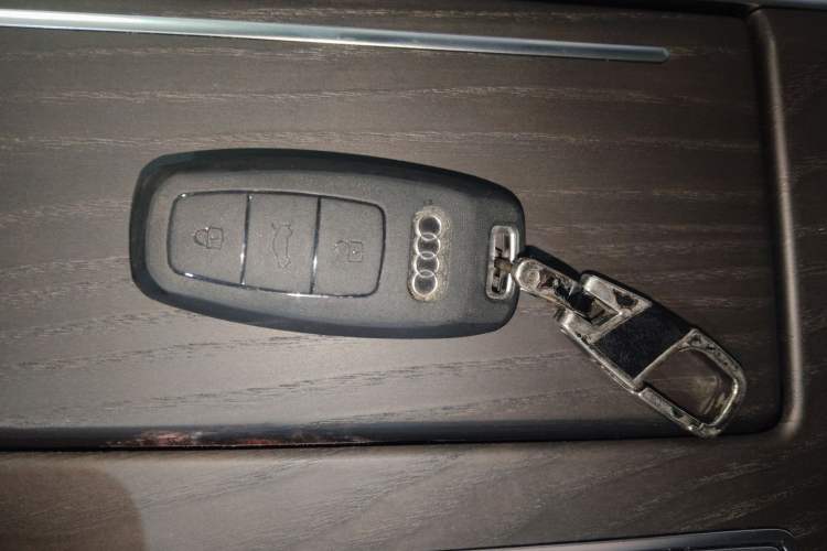 Used Audi A6L 2023 Revised Edition 45 TFSI quattro Prestige Dynamic Version Vehicle Key