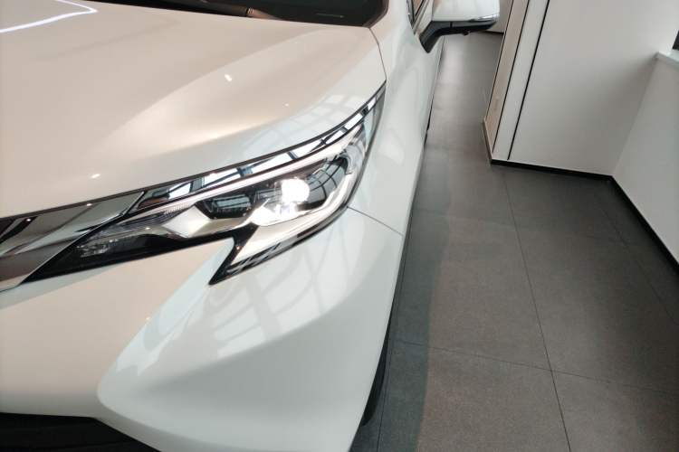 Used Toyota SIENNA 2023 2.5L Hybrid Comfort Edition Left Front Headlight