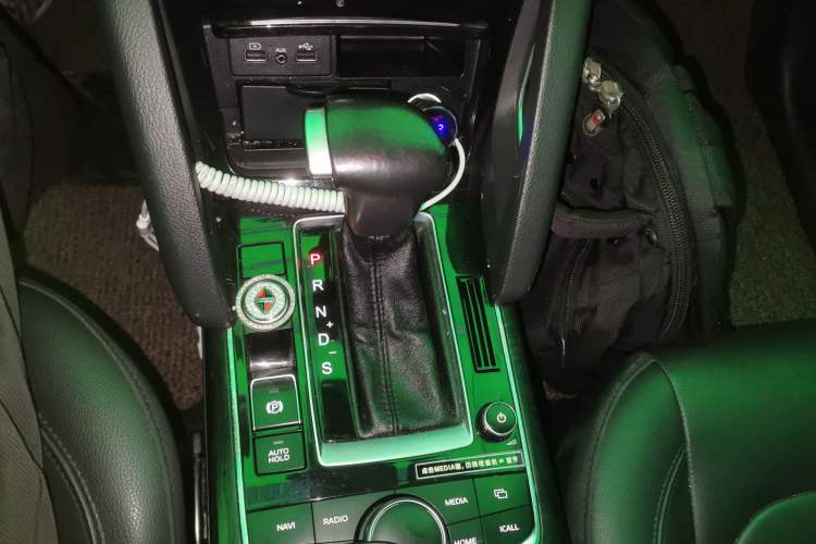 Used BORGWARD BX7 2018 28T Two-Wheel Drive Luxury Version 5 Seats China V Emission Standard