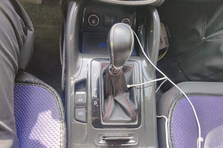 Used CHANGAN CS75 2017 Shangkui Edition 1.5T Automatic Fengyue Model
