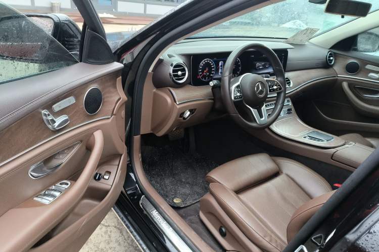 Used Mercedes-Benz E-Class 2019 E 200 L 4MATIC
