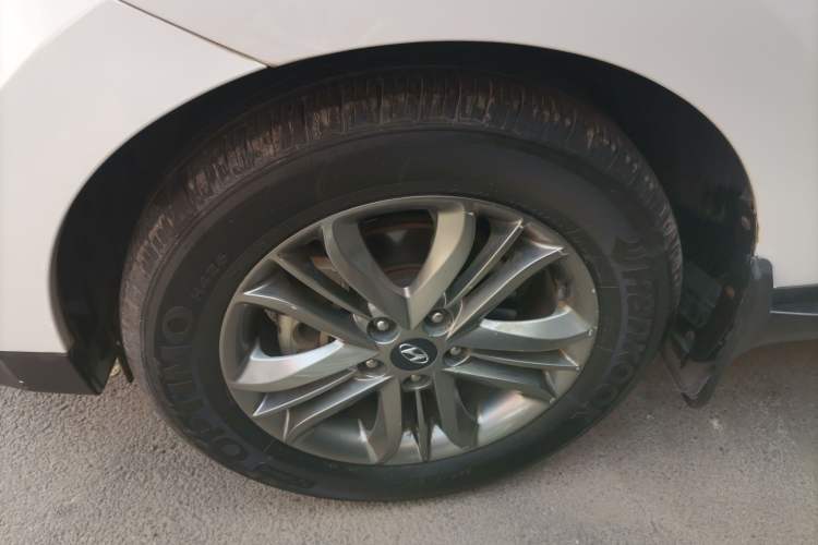 Used Hyundai ix35 2015 2.0L Automatic 2WD Smart Type China IV