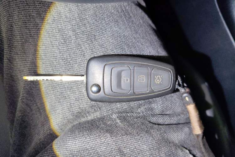 Used Ford Focus 2018 Sedan Classic 1.6L Automatic Trendy SmartDrive Edition Vehicle Key