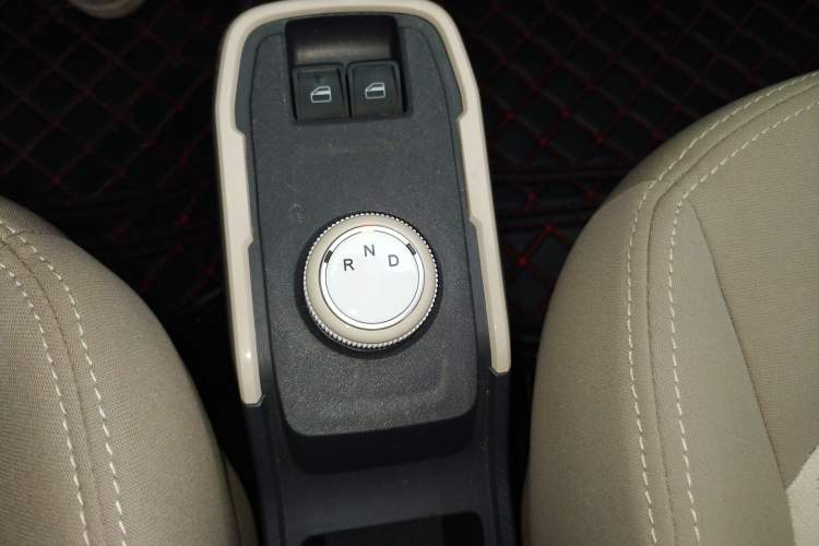 Used Chery QQ Ice Cream 2024 Edition Youth Version 205km Sundae