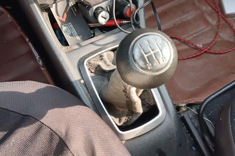 Used Suzuki Lingyang 2012 1.3L Base Version
