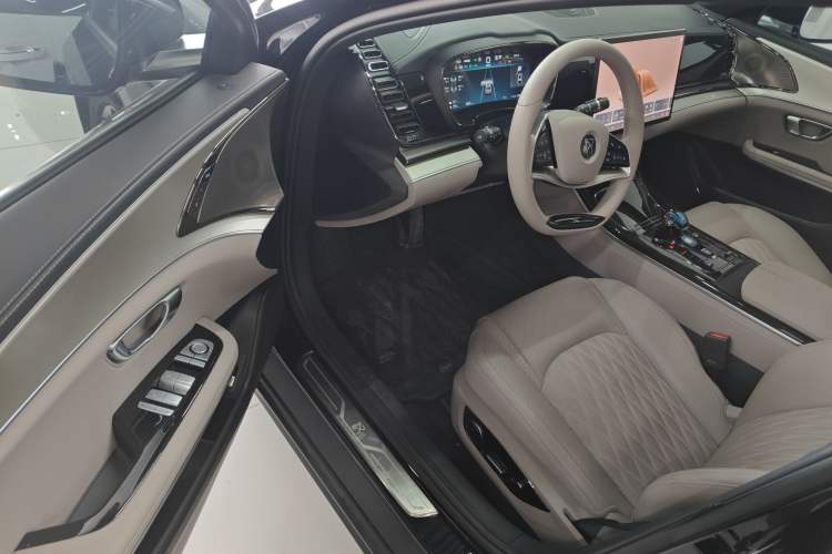 Used BYD Han 2024 DM-i Glory Edition 121KM Prestige Model