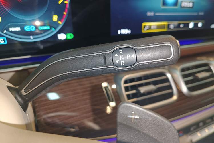 Used Mercedes-Benz Maybach GLS 2021 GLS 480 4MATIC Gear Lever