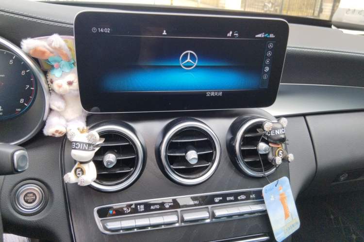 Used Mercedes-Benz C-Class 2021 C 200 L Fashion Edition Sport Version Audio And AC Panel