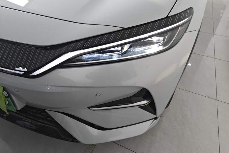 Used BYD Song L EV 2025 Intelligent Driving Version 662 km LiDAR Excellence Edition Left Front Headlight