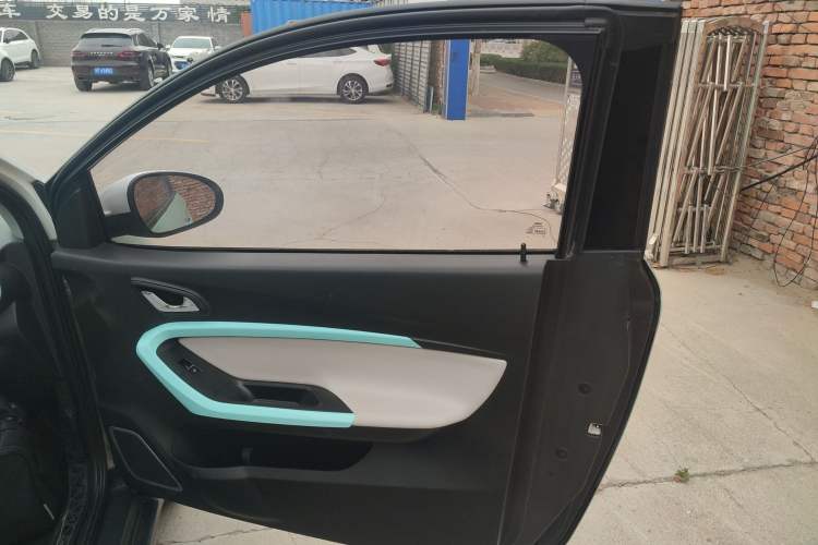 Used Chery New Energy Little Ant 2021 200 000 Yuan "Ant Fan" Edition Energized Version NMC Lithium Battery 301 km Interior 6