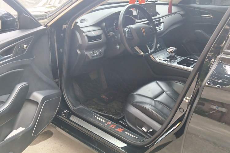 Used Hongqi H5 2022 Classic Model Facelift 1.8T Automatic Smart Connect Flagship Edition
