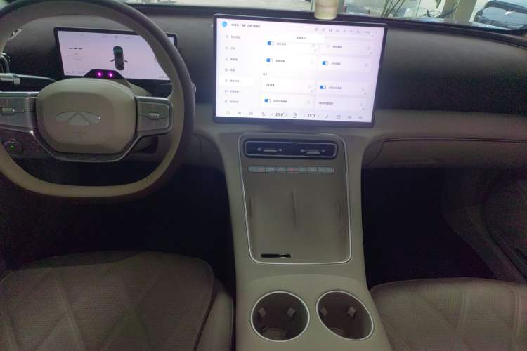 Used Chery Fulwin A9L 2025 Model, Guanghui Four-Wheel Drive Peak Edition
