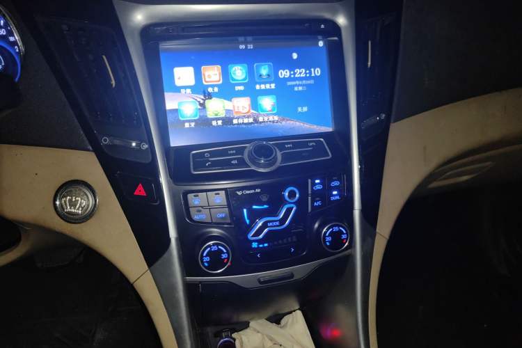 Used Hyundai Sonata 2011 2.0L Automatic Luxury Edition
