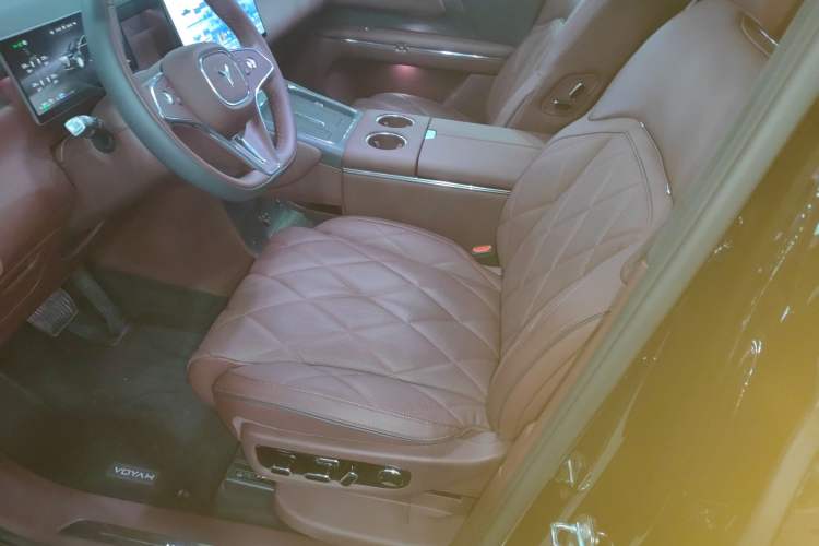 Used VOYAH Titan 2026 Model Max+ Left Front Seat