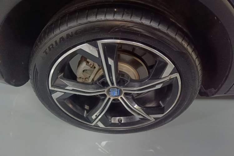 Used BYD Tang New Energy 2021 DM-i 112KM Prestige Model
