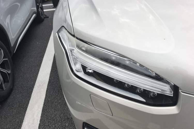 Used Volvo XC90 2015 T6 Zhiya Edition 7-seater Right Front Headlight