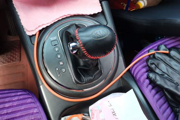 Used Kia Sportage R 2012 2.0L Automatic Two-Wheel Drive GLS
