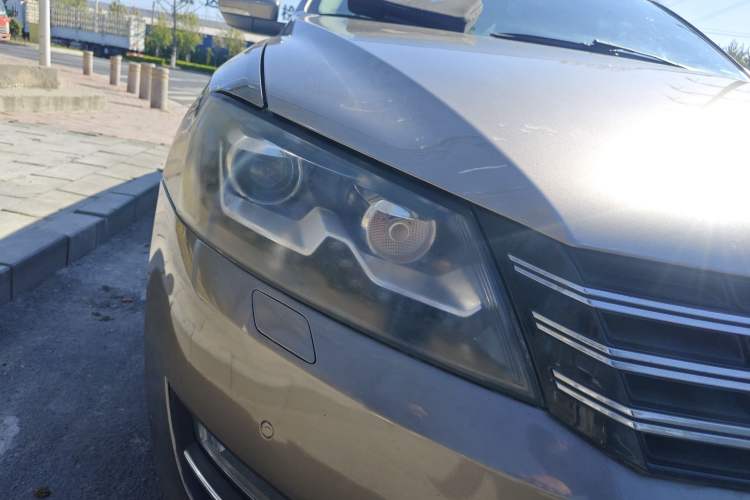 Used Volkswagen Passat 2014 1.8TSI DSG Prestige Edition Right Front Headlight