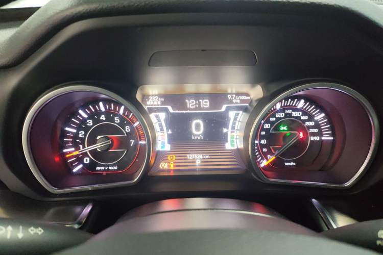 Used Jeep Grand Commander 2018 2.0T Four-Wheel Drive Smart Enjoyment Version China V Emission Standard