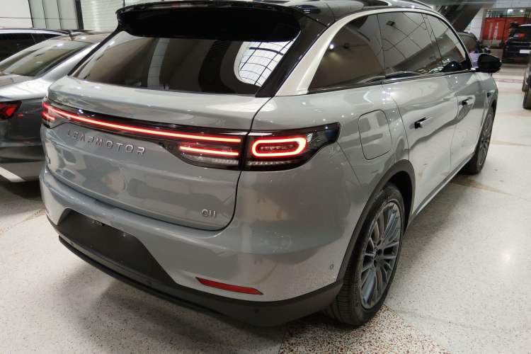 Used Leapmotor C11 2024 All-Electric 580 Luxury Edition Rear Right 45 Deg