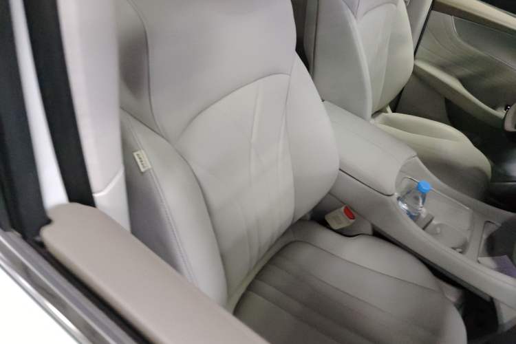 Used Roewe iMAX8 New Energy 2025 1.5T DMH Lu Zun Deluxe Edition Right Front Seat