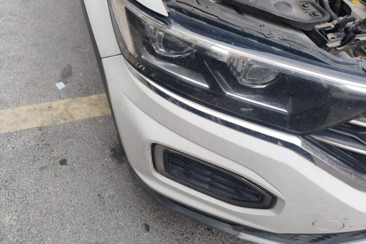 Used Volkswagen T-ROC 2018 280TSI DSG Two-Wheel-Drive Comfort Version China V Standard