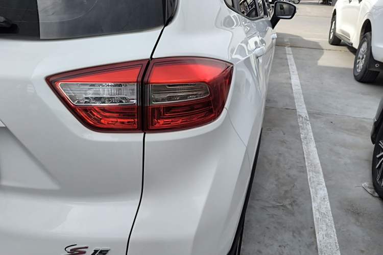 Used CHANGAN CS15 2016 1.5L Manual Luxury Edition
