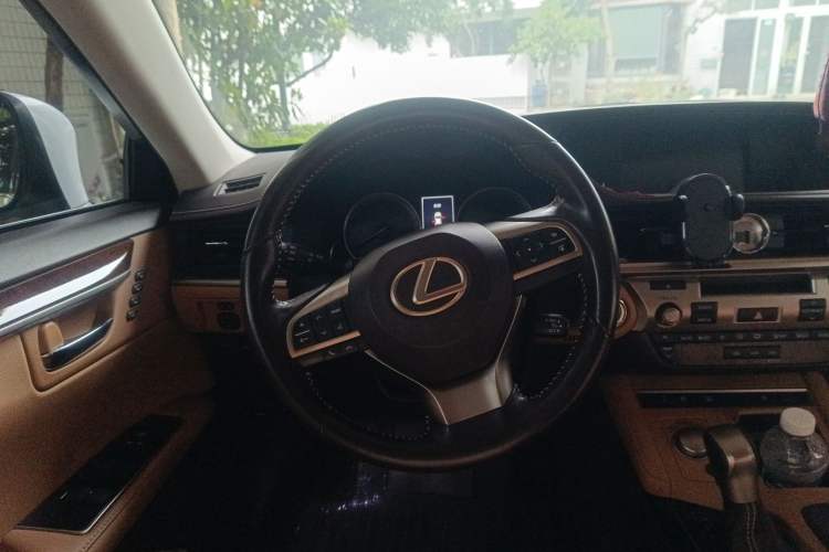 Used Lexus ES 2015 250 Elegant Edition