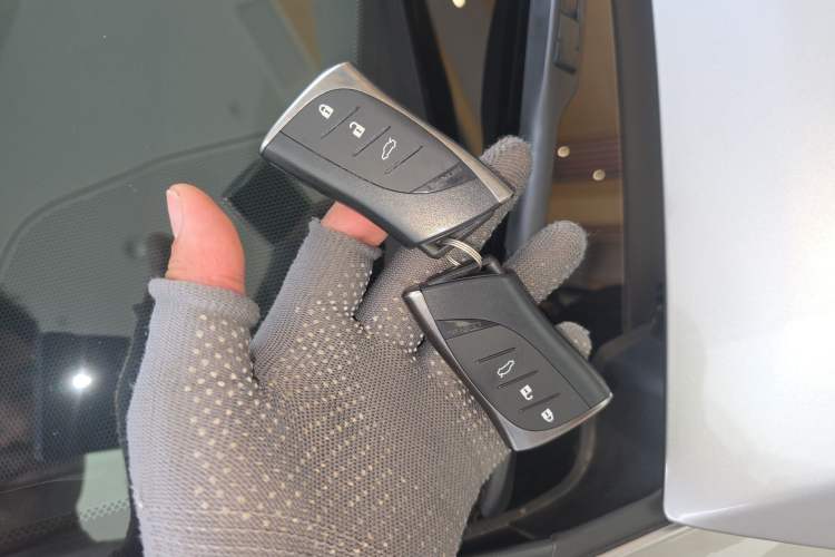 Used Lexus ES 2023 200 Excellence Edition Vehicle Key
