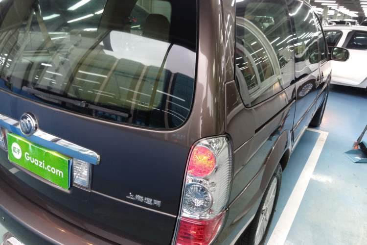 Used Buick GL8 2014 2.4L Classic Edition