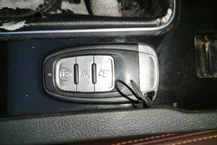 Used Yema T70 2016 Upgraded Model 1.8L Manual Elite Version