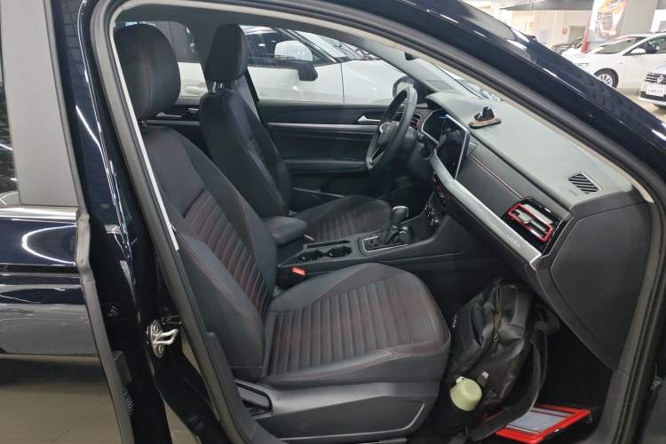 Used Volkswagen Lavida 2024 300TSI DSG Starry Sky Deluxe Edition Right Front Seat