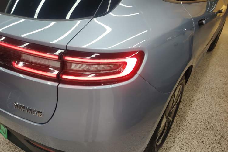 Used Hima AITO M5 2022 Pure Electric Rear-Drive Standard Edition Right Rear Taillight