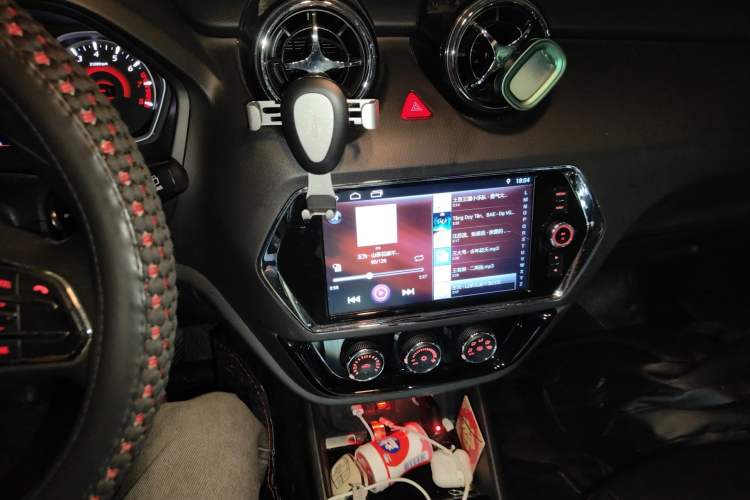 Used Soueast DX3 2018 1.5L Manual Flagship Edition Audio And AC Panel