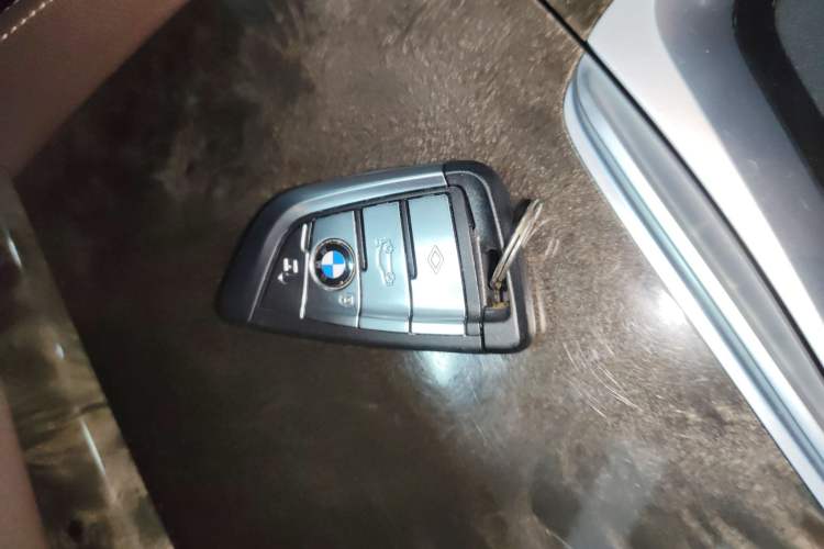 Used BMW 5 Series 2022 Second Facelift 525Li M Sport Package