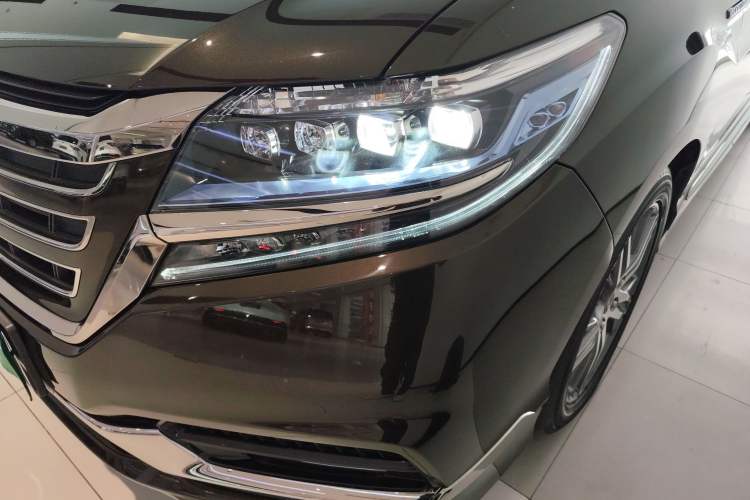 Used Honda Elysion 2019 2.0L Hybrid Luxury Edition