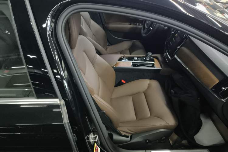 Used Volvo S90 2024 B5 Zhiyi Luxury Edition Right Front Seat