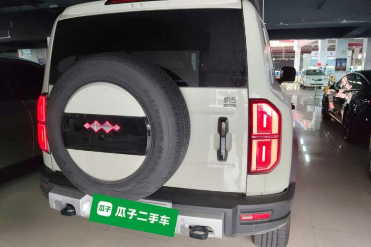 Used Formula Leopard 5 2023 Navigator Edition
