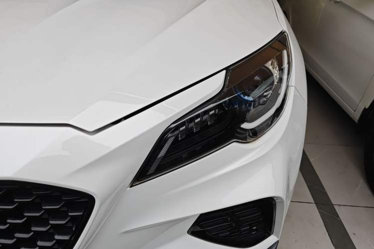 Used Soueast DX8S 2022 1.5T DCT Chieftain Edition 5 Seats
