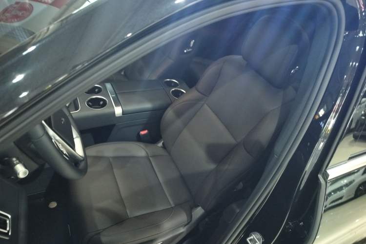 Used Li Auto L8 2023 Pro Model