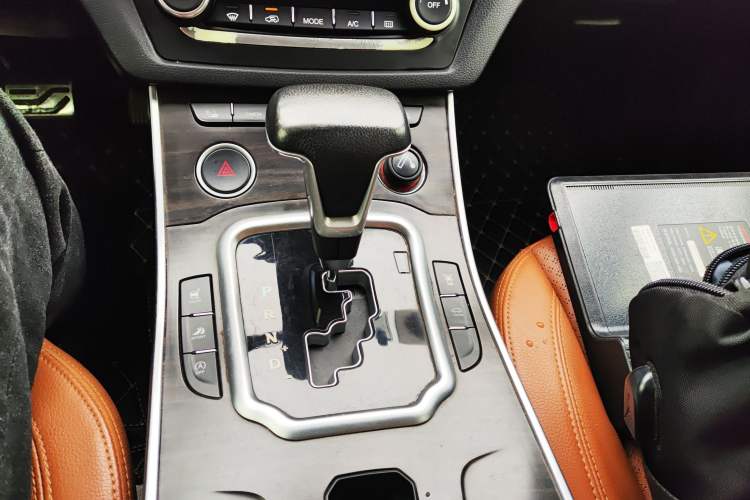 Used Land X7 2018 Geely Xingyue 1.5T Panoramic Supreme Model
