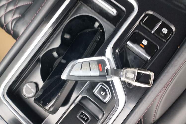 Used Bestune T99 2020 20TD Automatic Premium Edition Vehicle Key