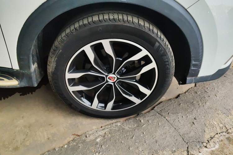 Used Roewe RX5 2018 20T Two-Wheel Drive Manual Internet Smart Edition
