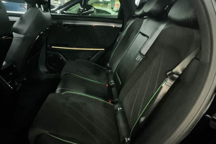 Used VOYAH FREE 2025 318 318 km Rear-Drive Touring Edition Left Rear Seat