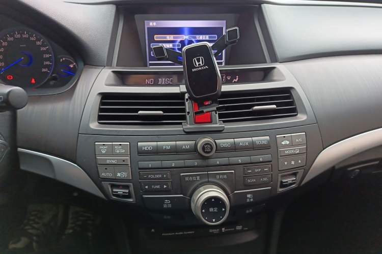 Used Honda Crosstour 2012 2.4L Luxury Edition Audio And AC Panel