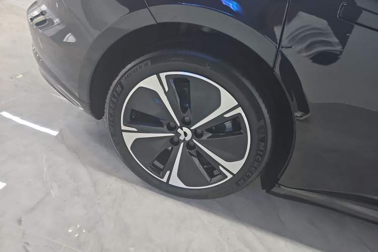 Used Nio ET5T 2025 75 kWh Touring Exterior 5