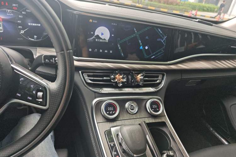 Used Hongqi H9 2022 2.0T Smart Connect Flagship Edition Audio And AC Panel