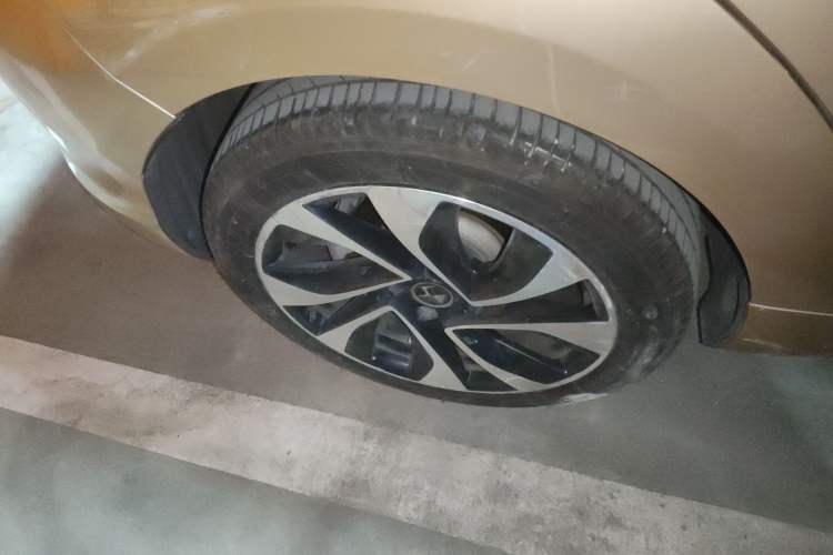 Used DS 5 2015 1.8T 60th Anniversary Limited Edition THP200
